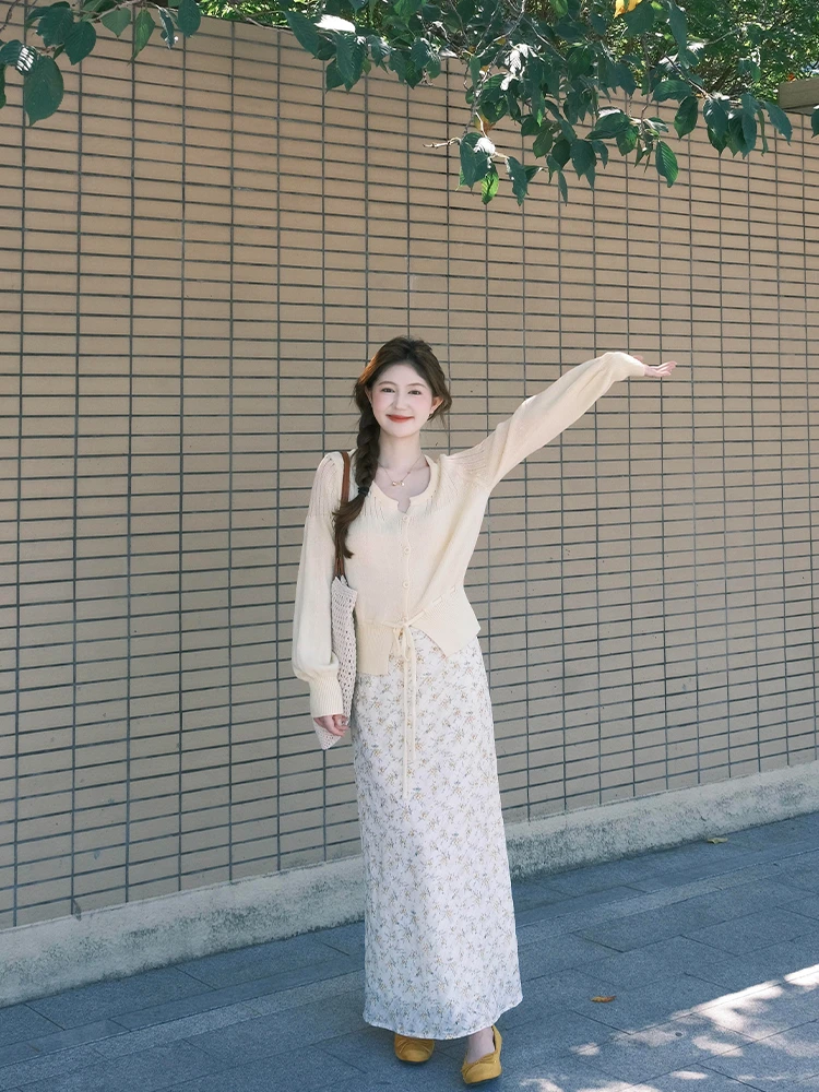 秋季新款一整套温柔盐系黄色针织长袖圆领开衫高腰半身裙两件套女