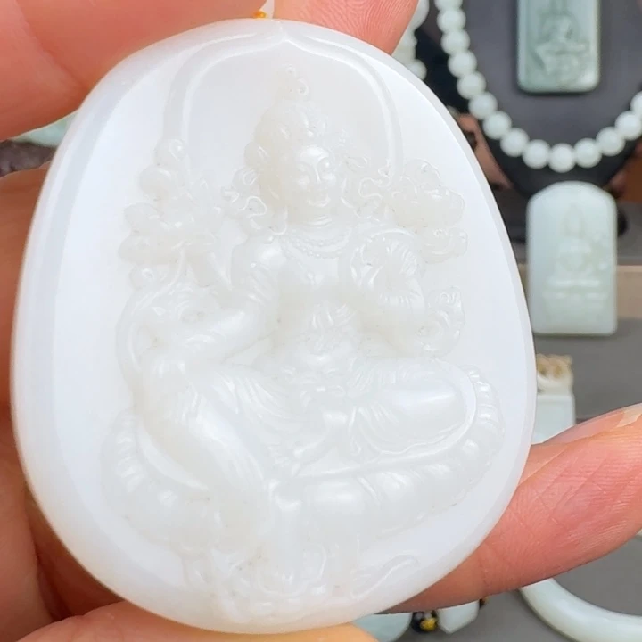 和田玉未镶嵌颈饰