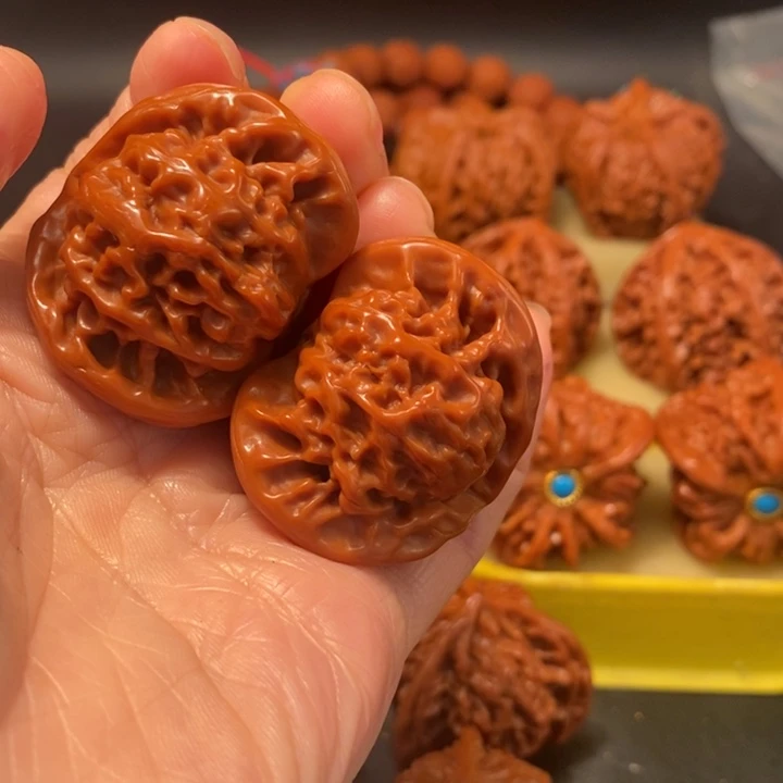 2***8吊坠猴头核桃工艺核桃