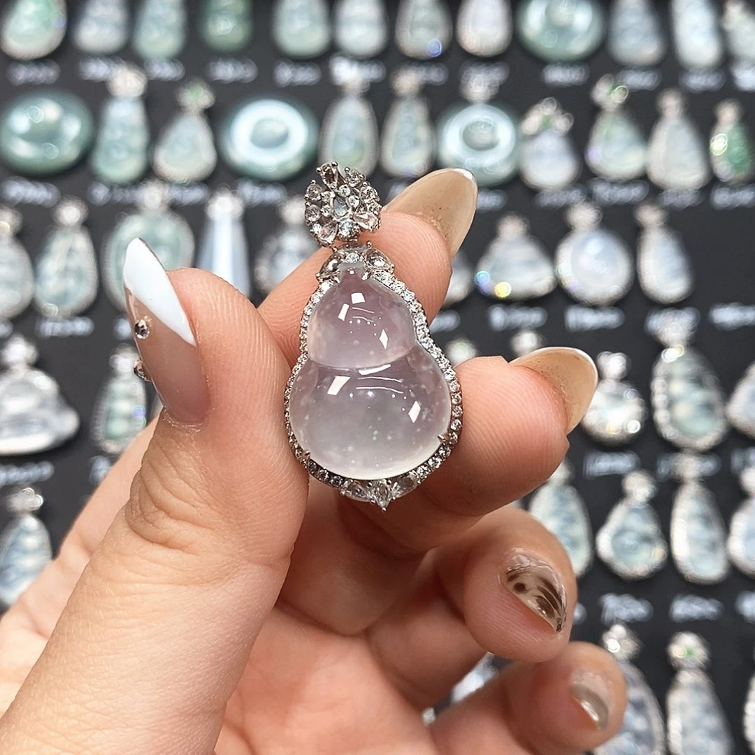 仙***姐翡翠18K金镶嵌颈饰