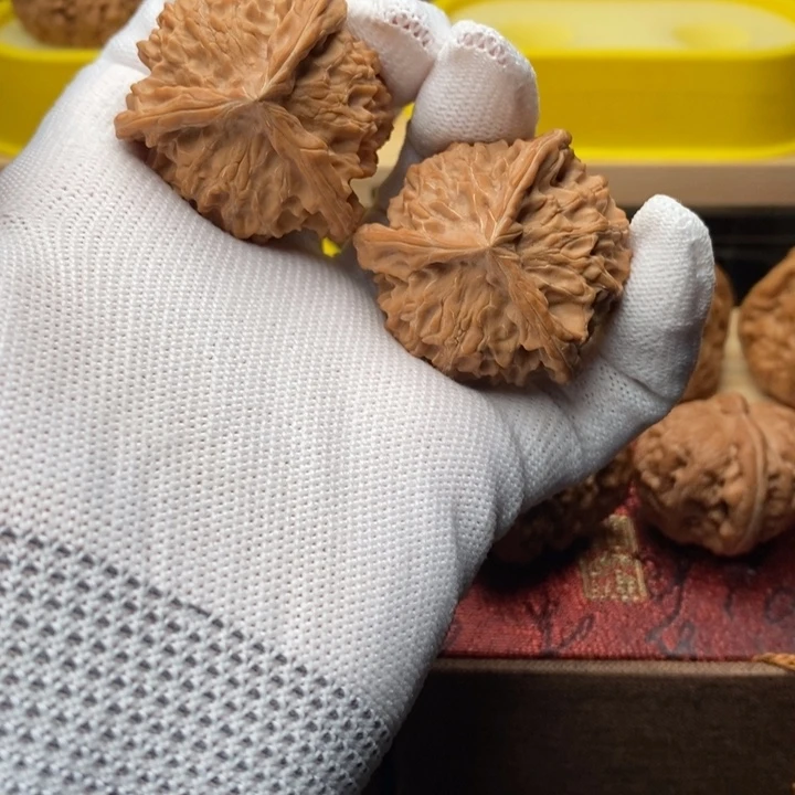 把件文玩核桃盘山三棱全品精品对40