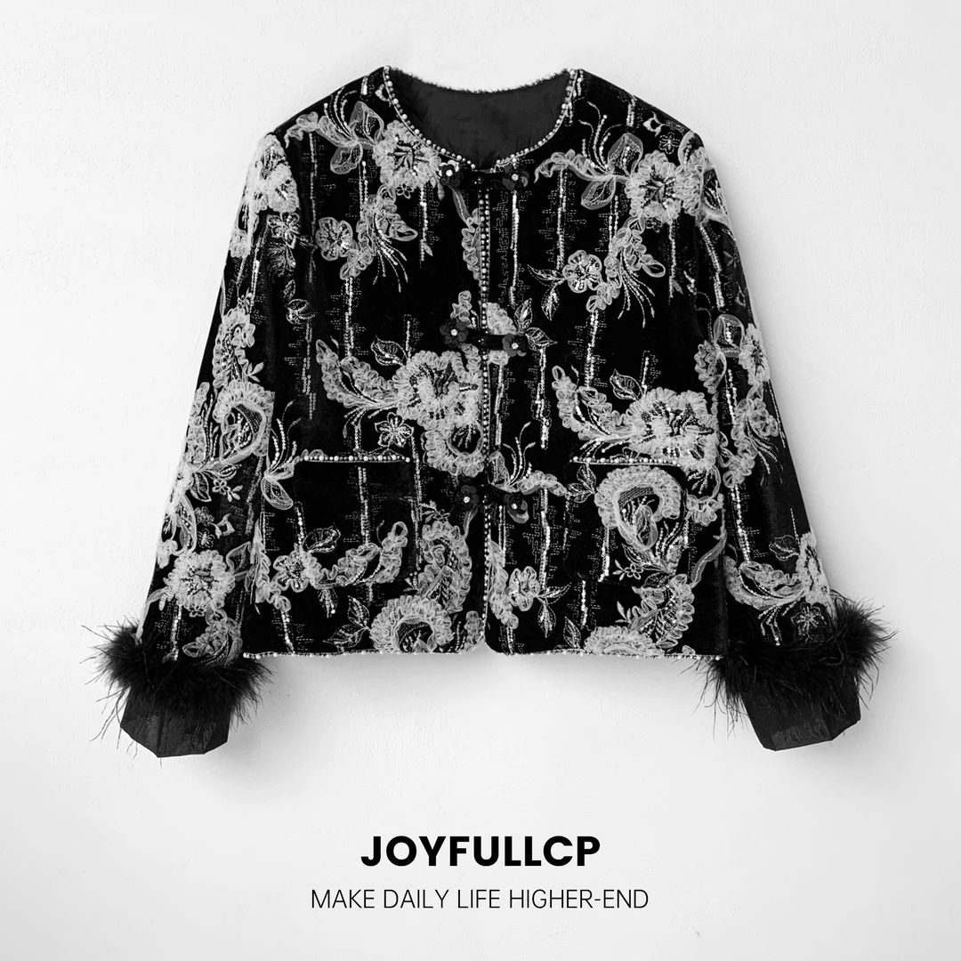 新款羽绒服外套女蕾丝长袖时尚百搭黑色圆领冬提花重工保暖外套