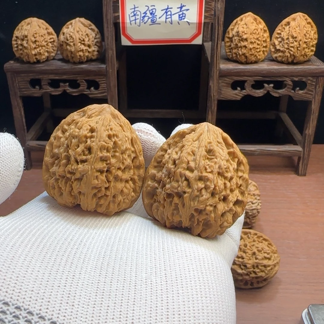 吊坠文玩核桃42高三角奥迪