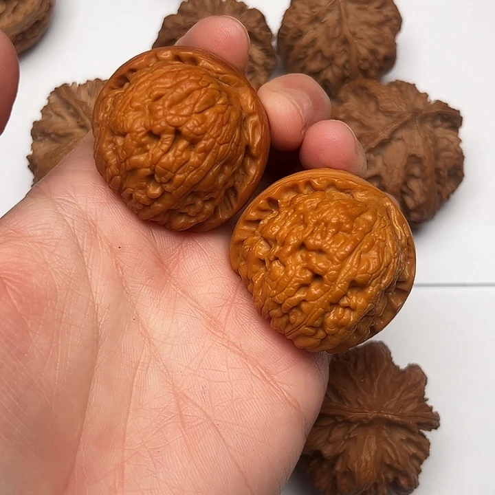 核桃秦岭文玩核桃核桃