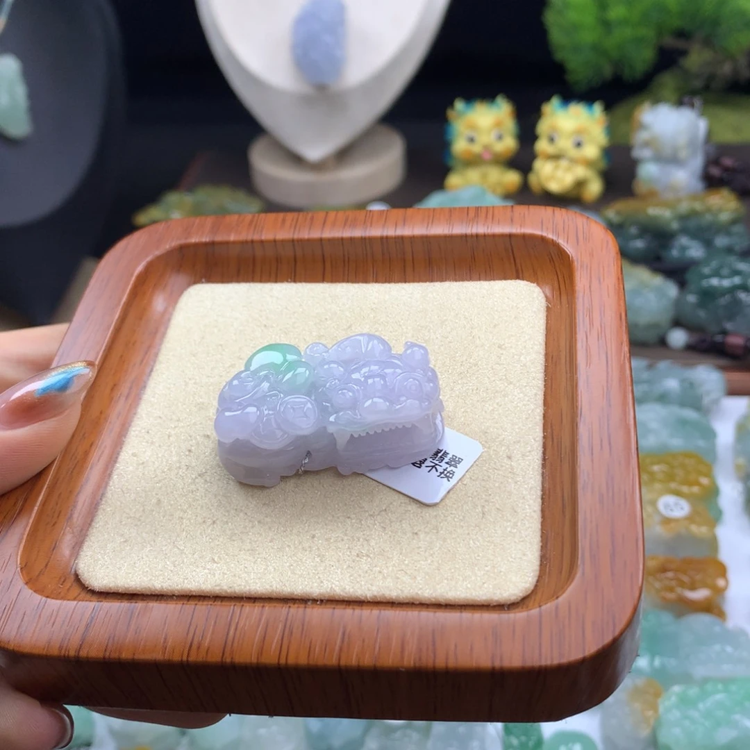 翡翠未镶嵌颈饰52