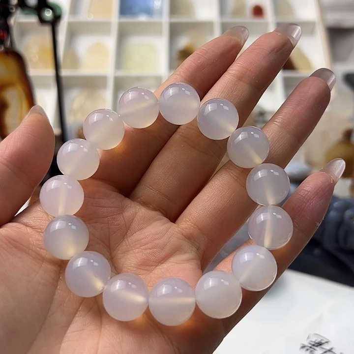 玛瑙/玉髓颈饰合金