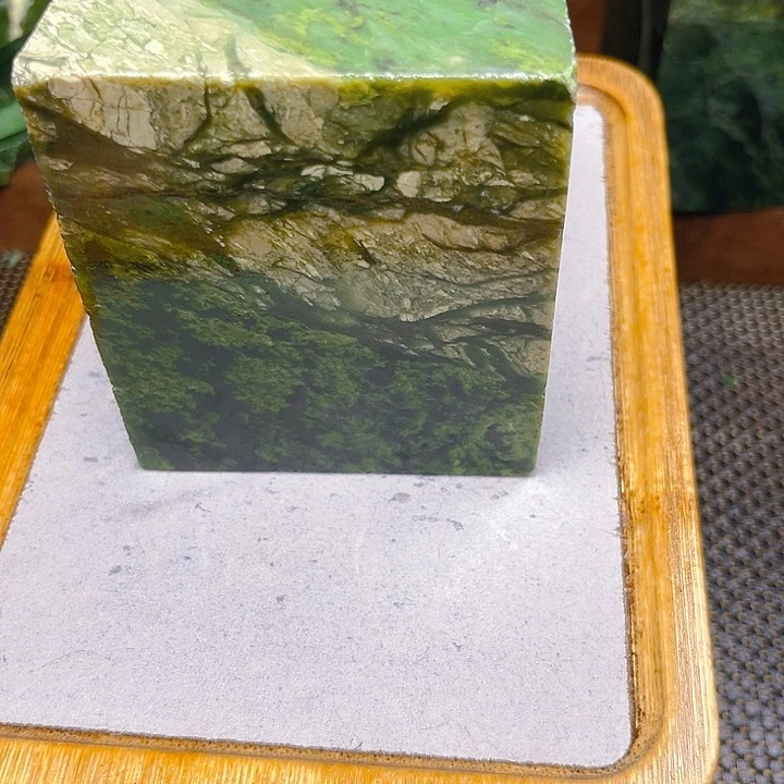 未镶嵌和田玉珠宝半成品程**一