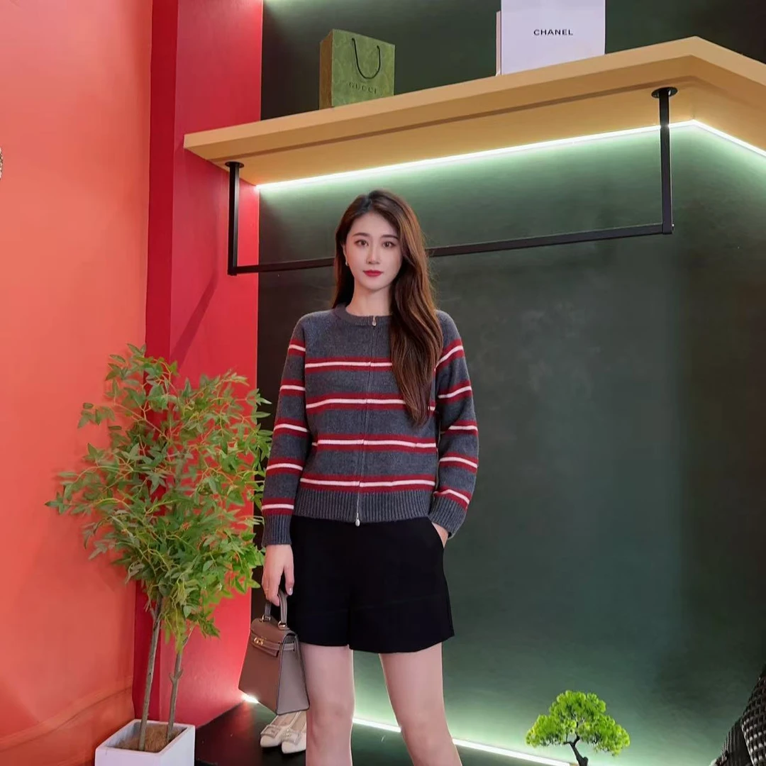 259多金大码气质减龄上衣早秋季长袖女装设计女