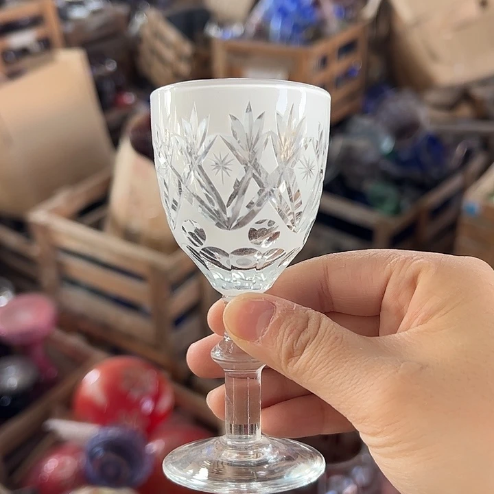 水晶玻璃平底款微瑕一个