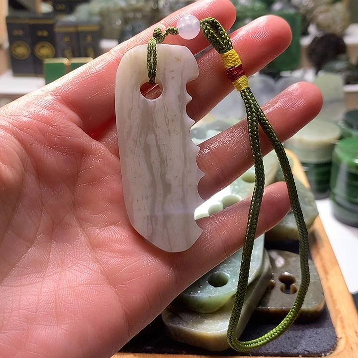梦***落和田玉（糖玉）未镶嵌珠宝半成品