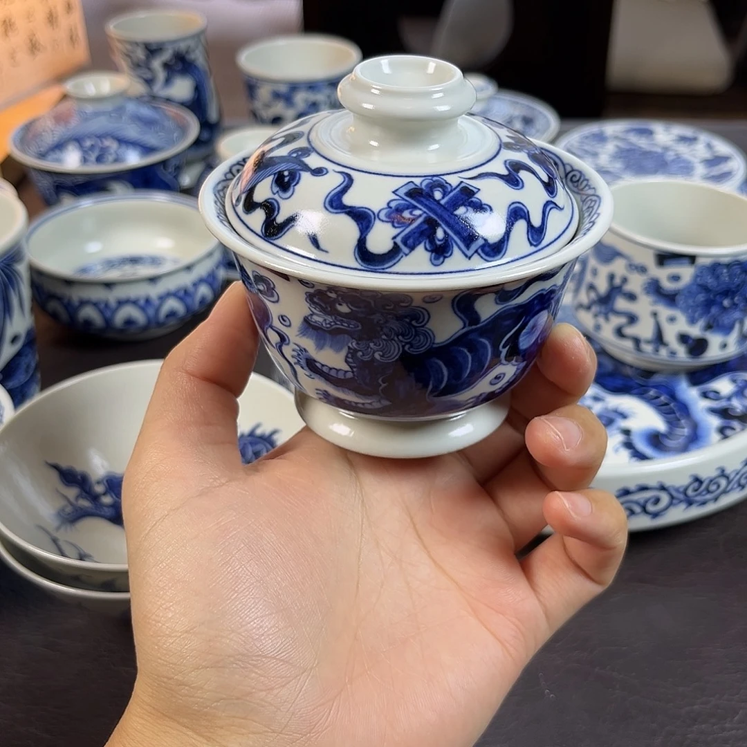 朝岚夕霞窑原矿釉烧制青花狮子盖碗