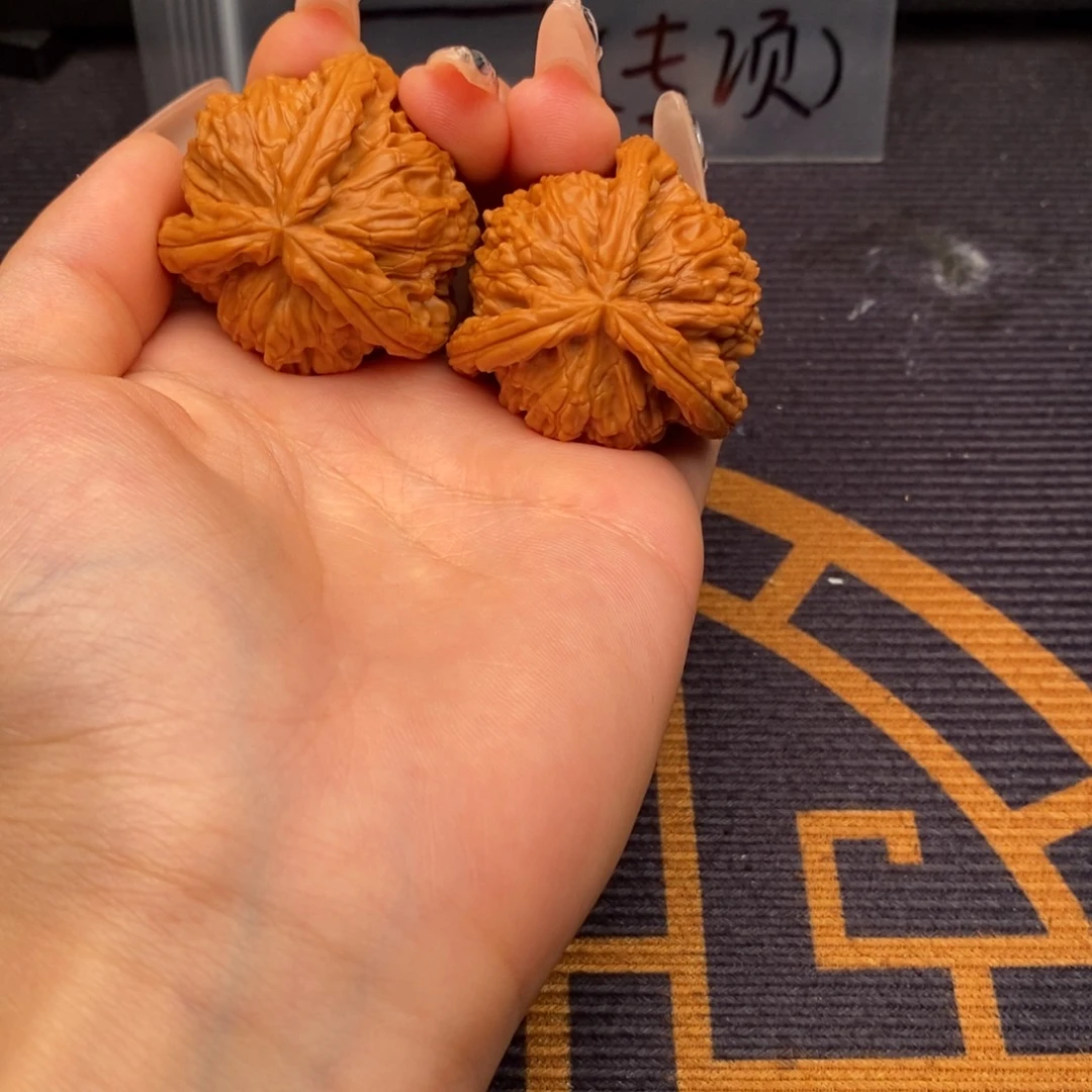 悠***悠吊坠文玩核桃白狮子