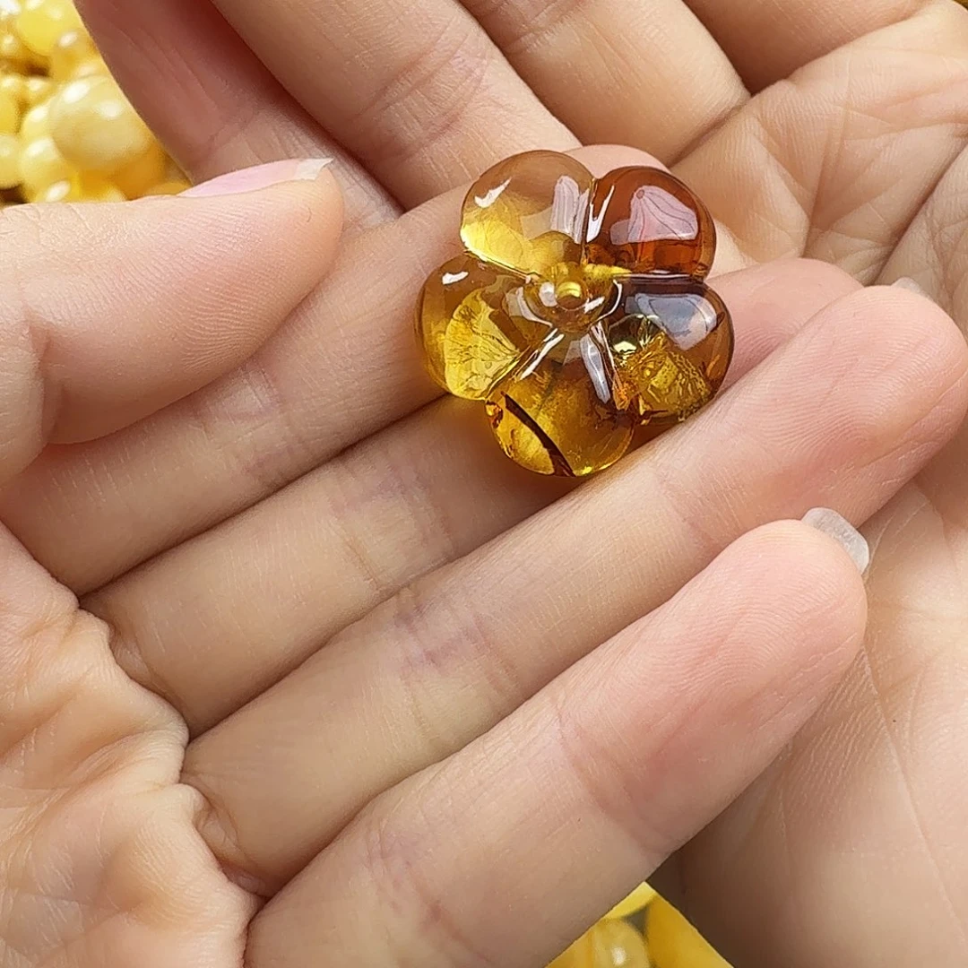 琥珀未镶嵌珠宝奇石