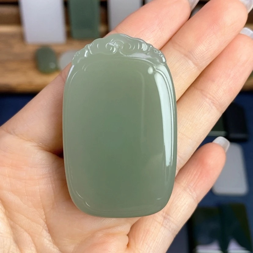 【闪购商品】颈饰未镶嵌和田玉