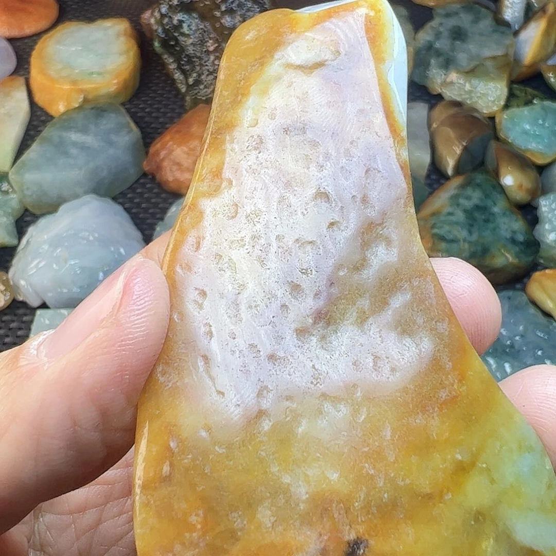 翡翠裸石缅甸翡翠