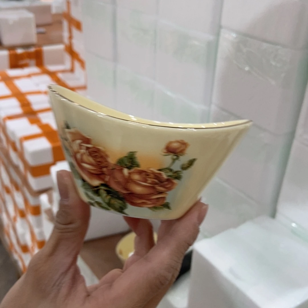 星博陶瓷…………………03