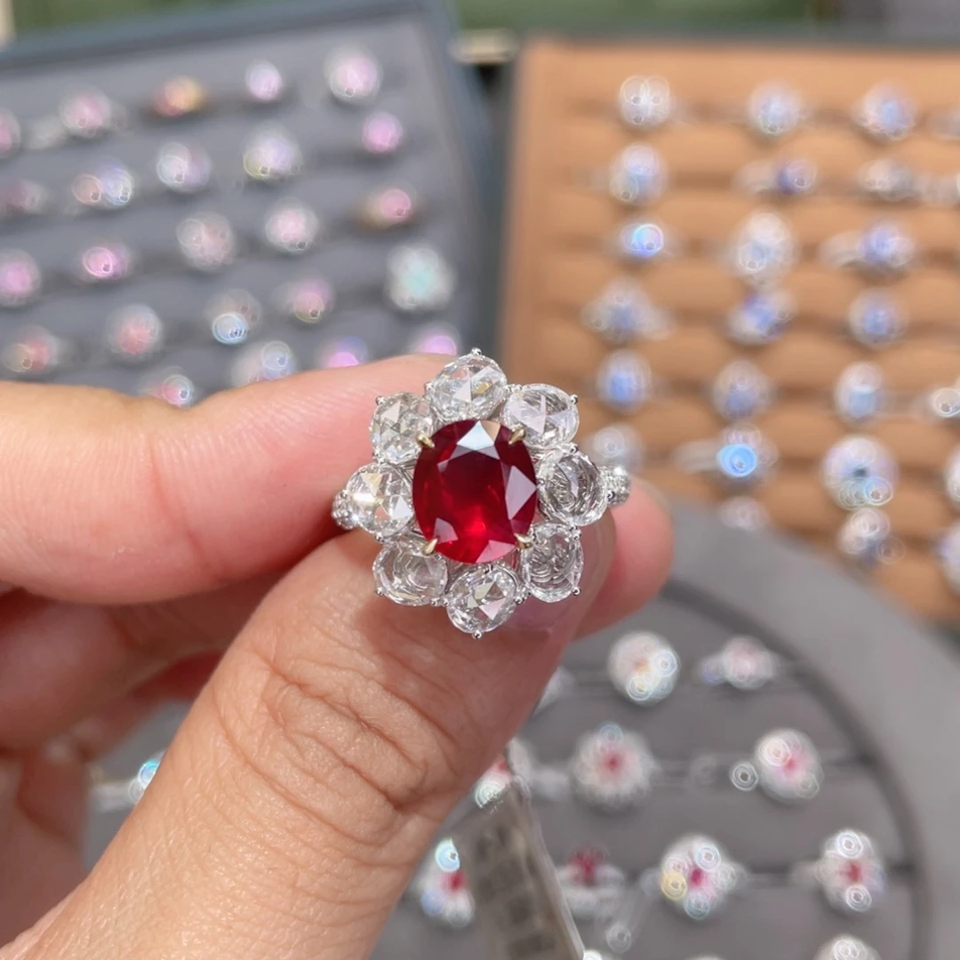 红宝石戒指18K金镶嵌2.5ct 无烧鸽血