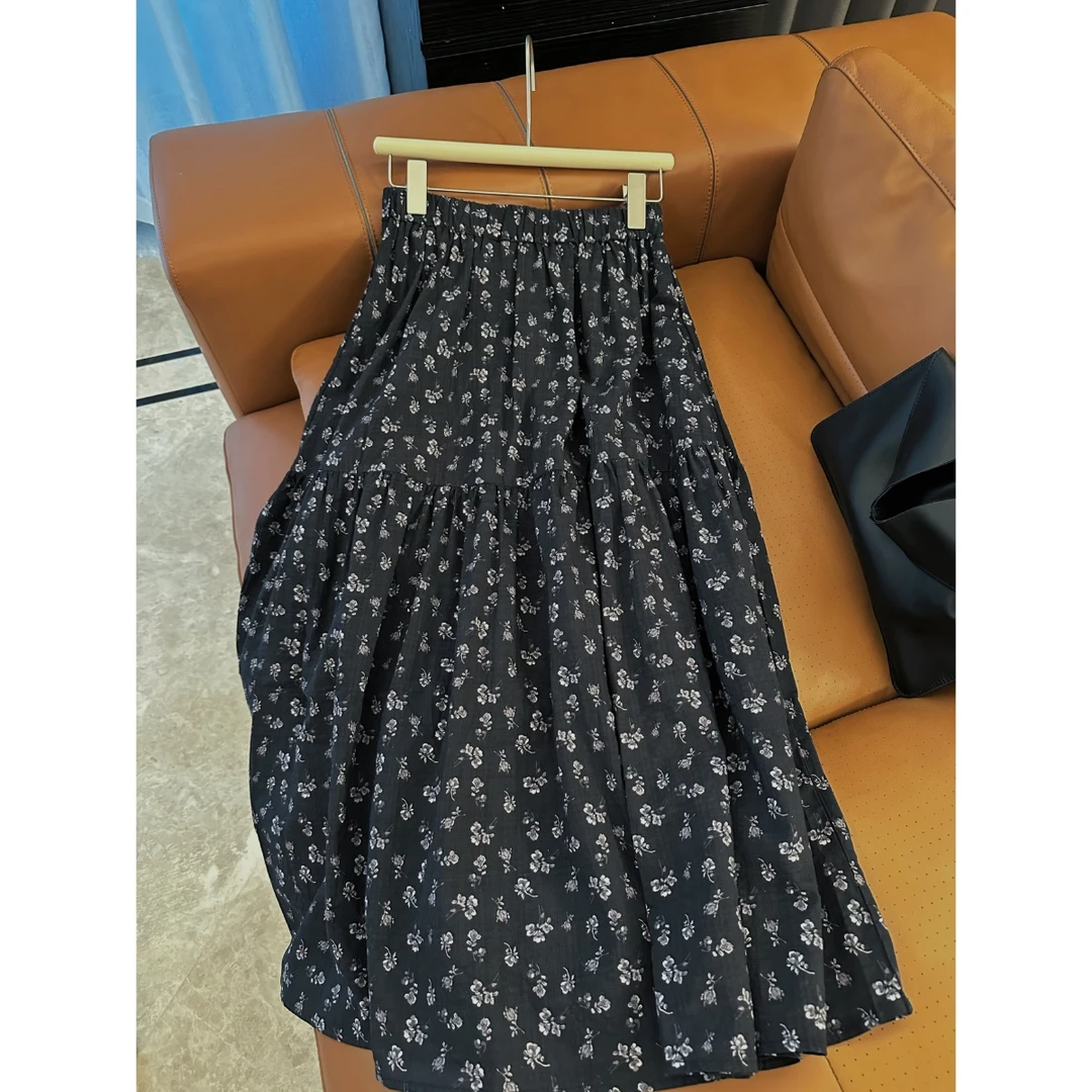 韩系显瘦百搭半身裙宽松百搭梨形身材A字裙春夏气质碎花半身裙