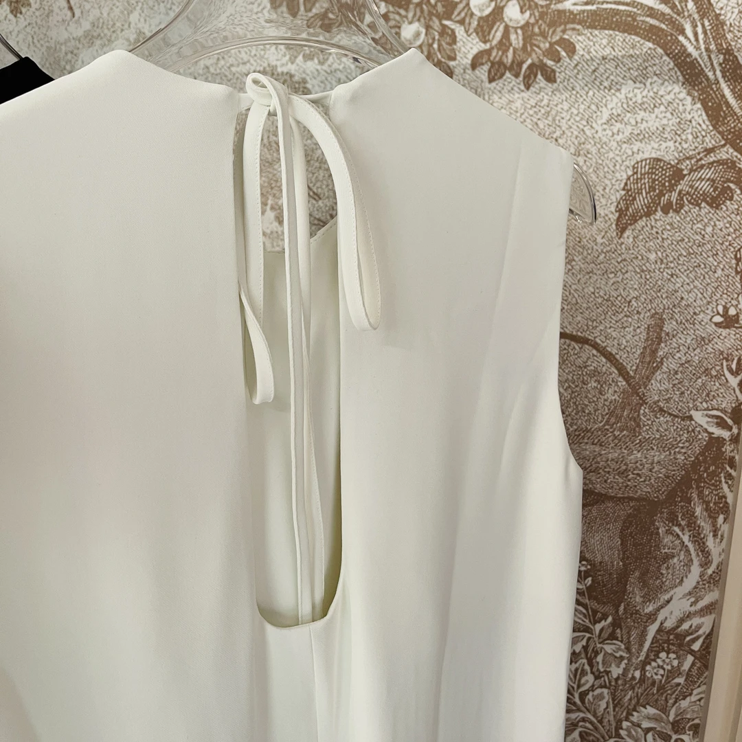 Z470春夏时尚休闲百搭连衣裙夏季吊带气质女士简约百褶裙设计师