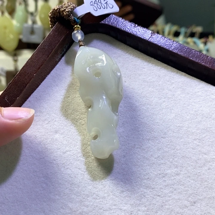 颈饰未镶嵌和田玉13