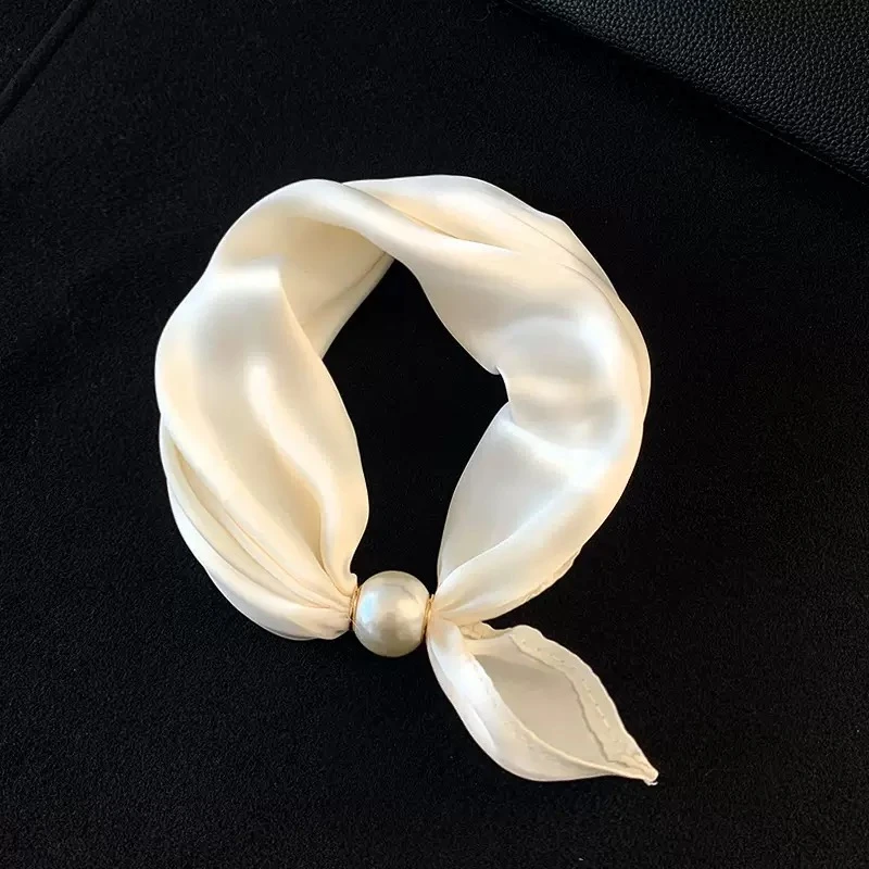 太一2025新款春夏季薄款珍珠项链黑白波点磁吸扣小长条丝巾女