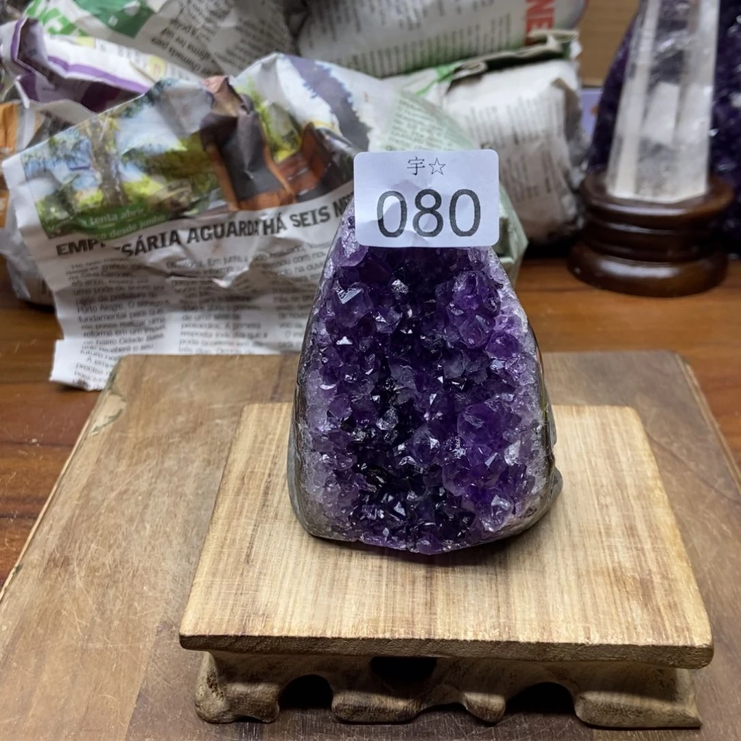 紫晶天然水晶摆件未镶嵌