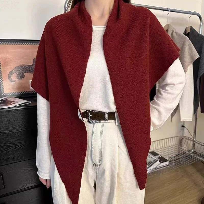 法国含羊毛三角巾披肩秋冬季保暖纯色简约高级感外搭围巾护颈肩