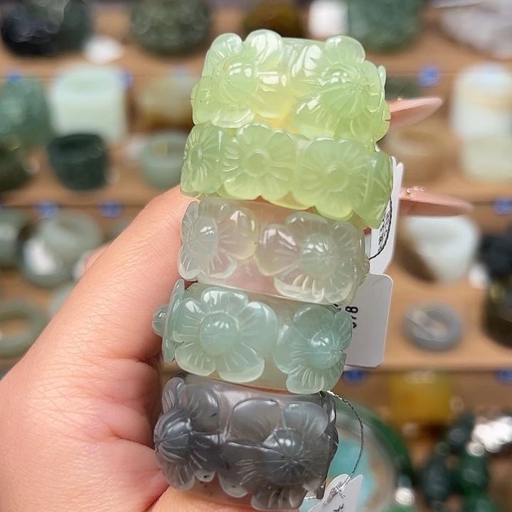 未镶嵌蛇纹石玉戒指发其一可单选