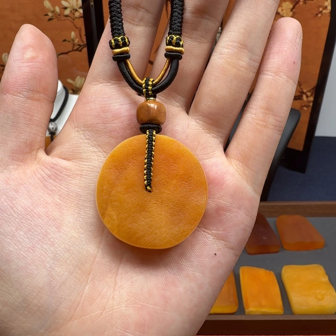 蜜蜡未镶嵌吊坠(赠链)