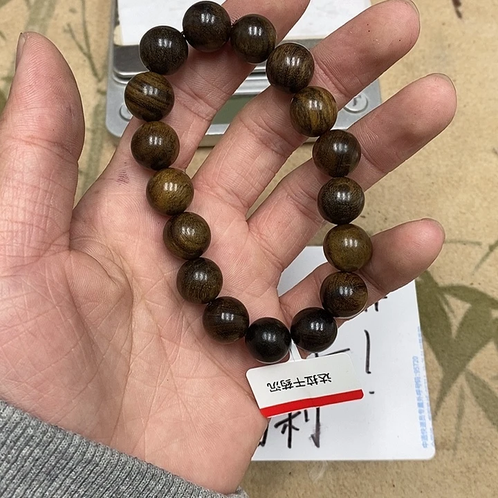 沉香沉香香囊虫漏