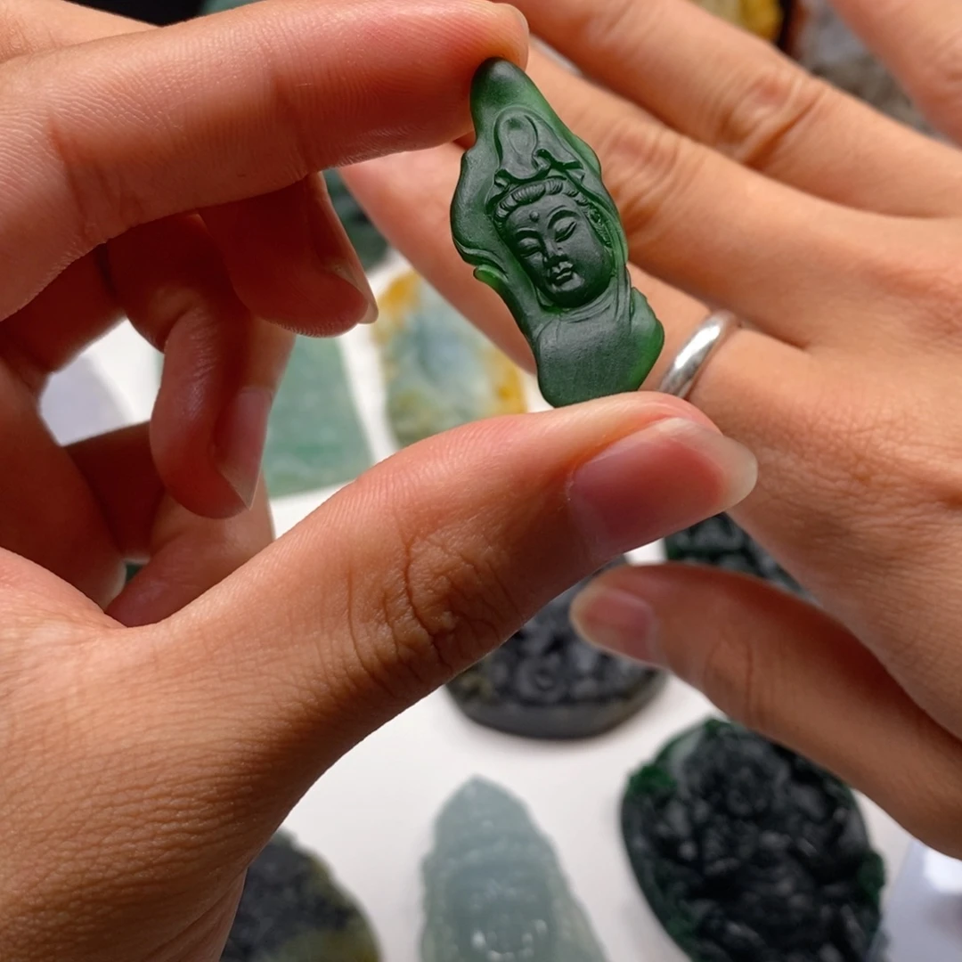 定制翡翠未镶嵌观音