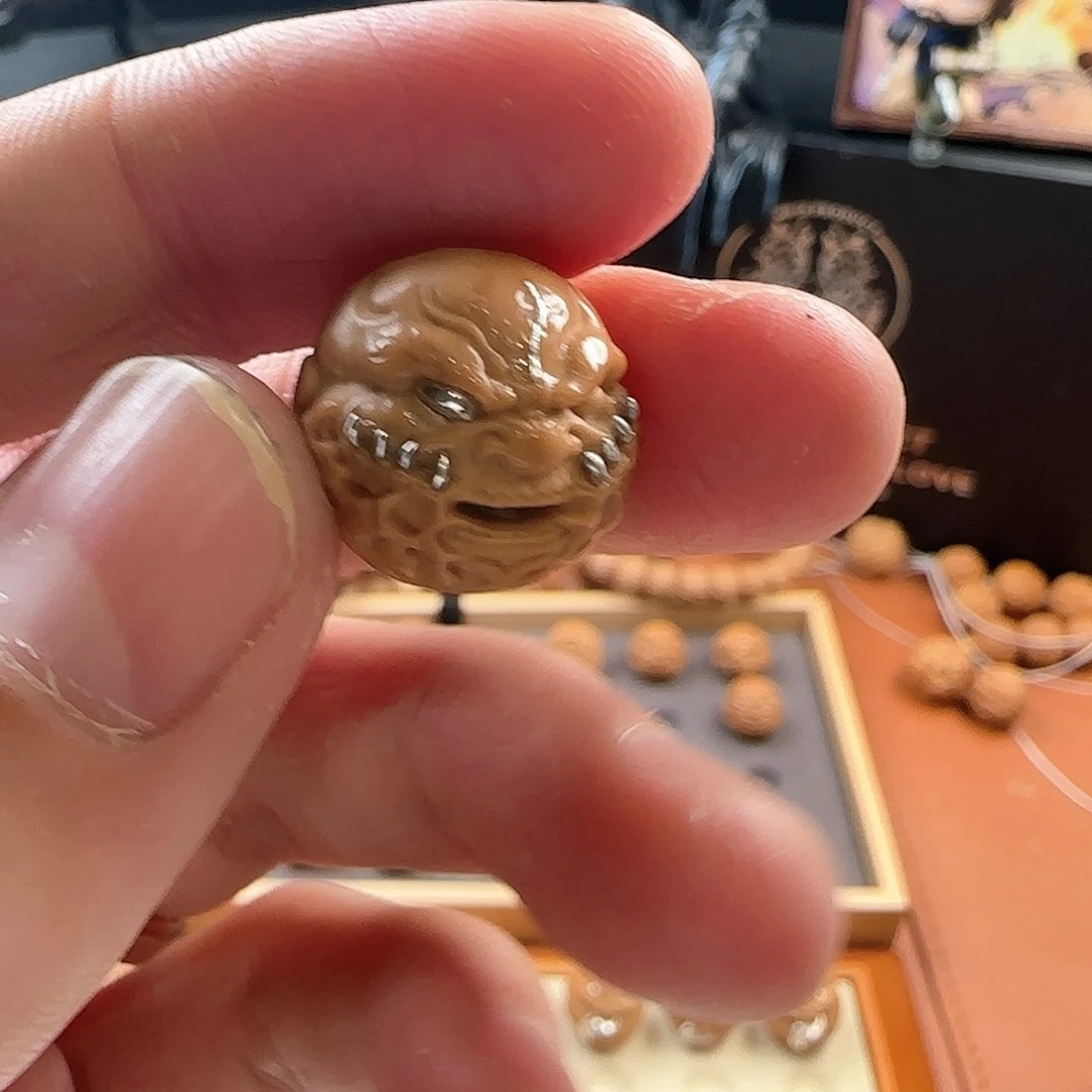 猴头核桃吊坠一*高涅槃僧王镶嵌