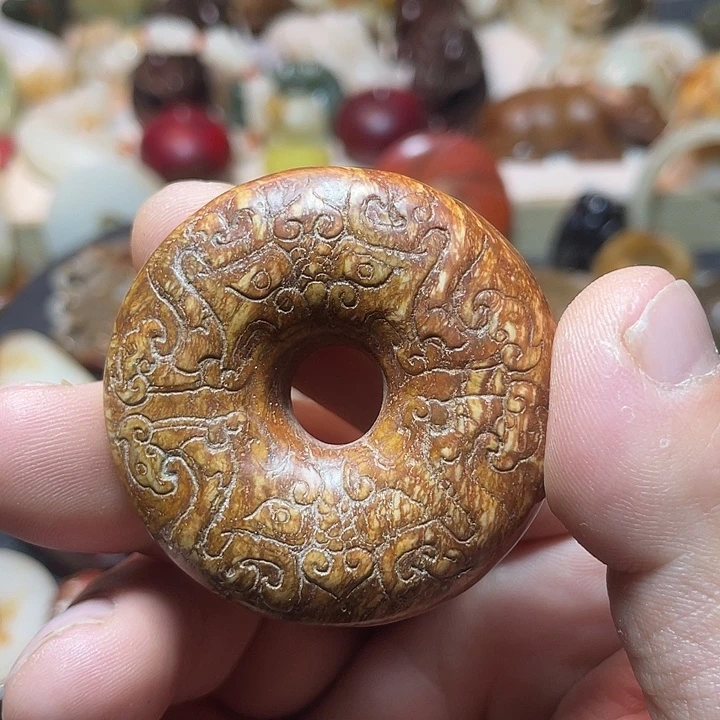 和田玉（糖玉）未镶嵌吊坠(不含链)