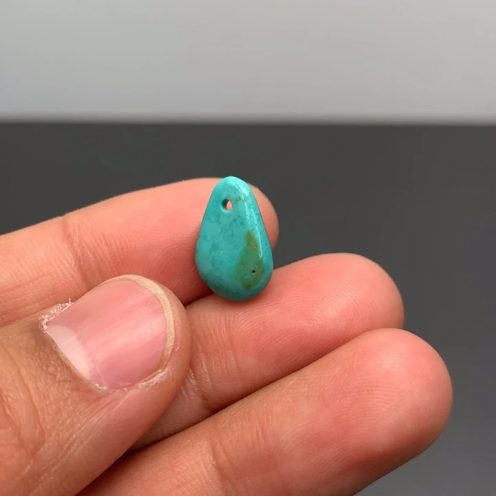 绿松石颈饰未镶嵌