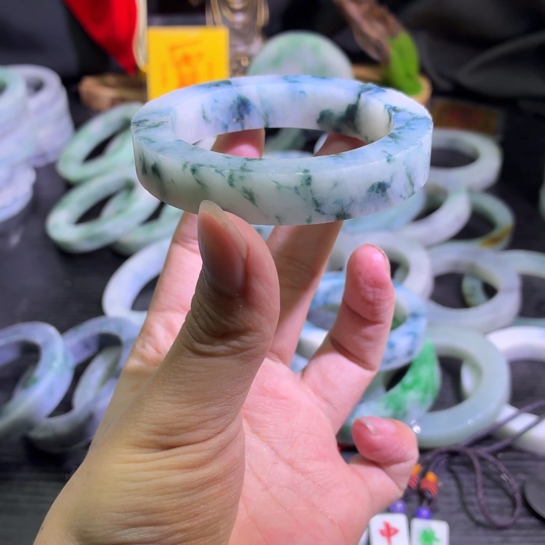 定制翡翠未镶嵌天然翡翠A货毛胚手镯定制