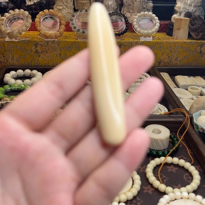 硅胶纯铜天然保真10.9克有裂