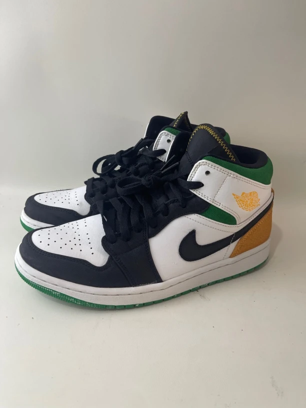 95新 maje 42码 AJ1白黄 二手不退换 公价1099 编号6842