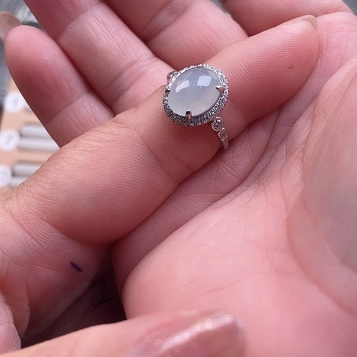 未镶嵌戒指翡翠仙****?缅甸