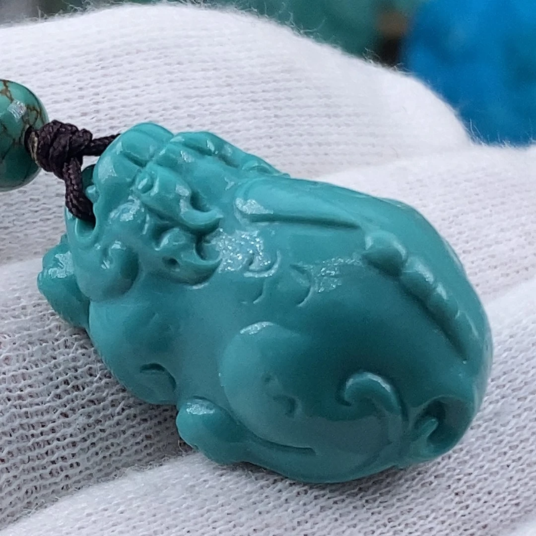 风***路绿松石未镶嵌珠宝奇石