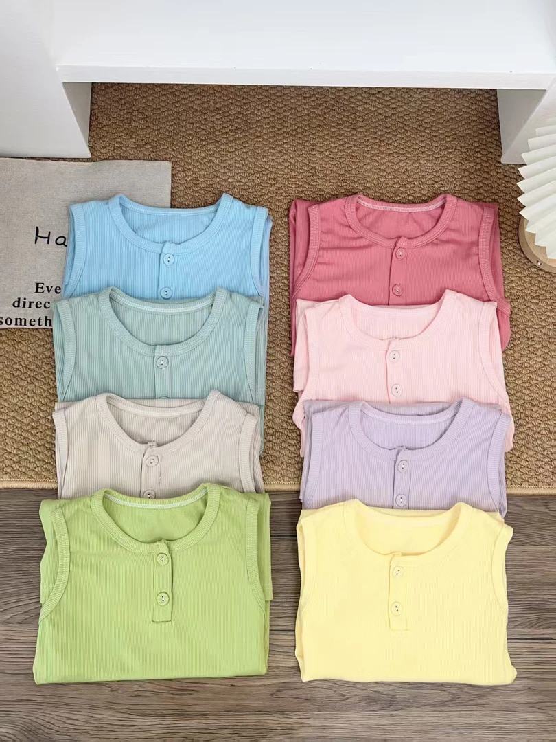 萌萌—纯色背心爬