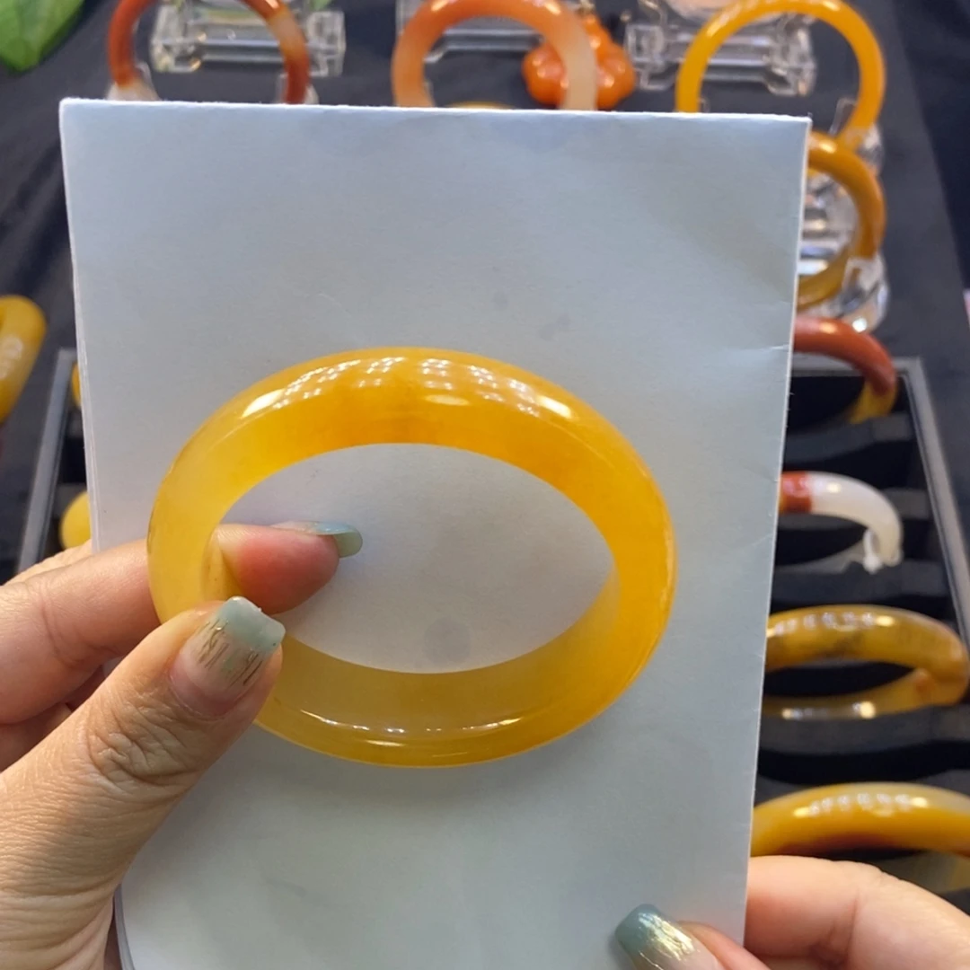 脉***图石英质玉（黄龙玉）未镶嵌手镯H