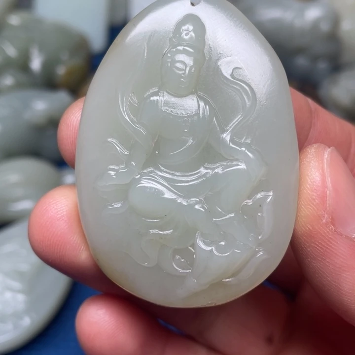 颈饰未镶嵌和田玉