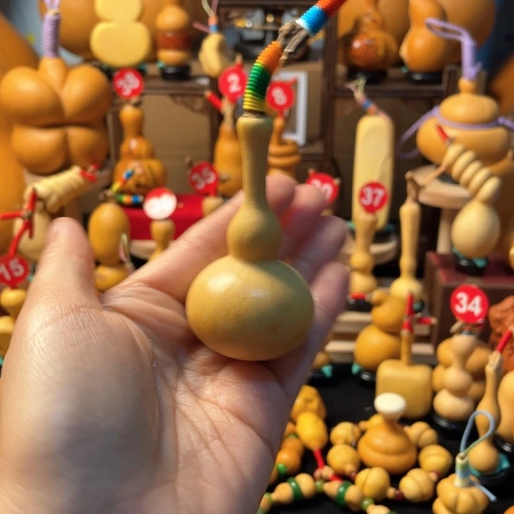 `***H这份礼物送给我们都要幸福