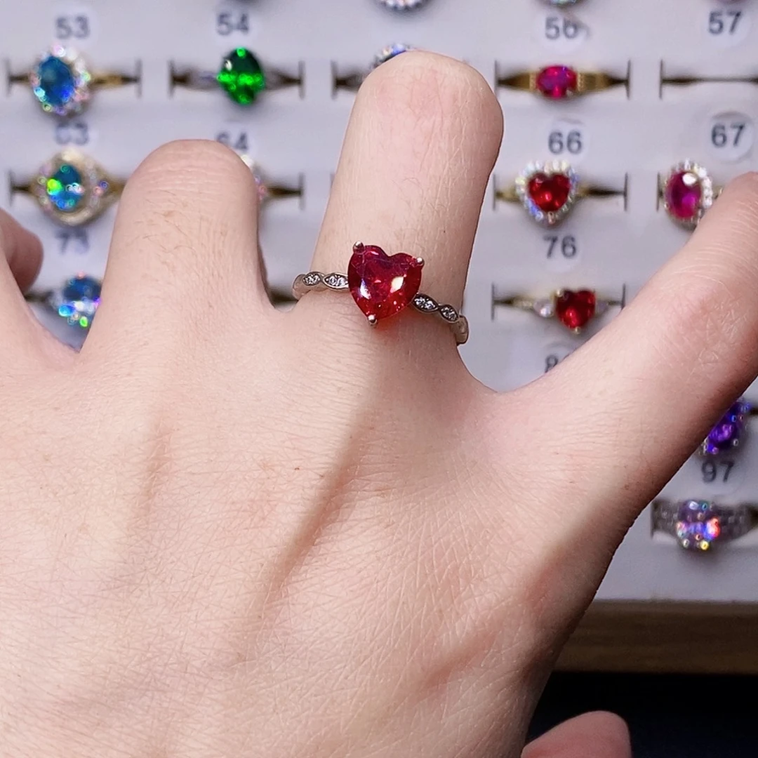 银S925镶嵌红宝石戒指