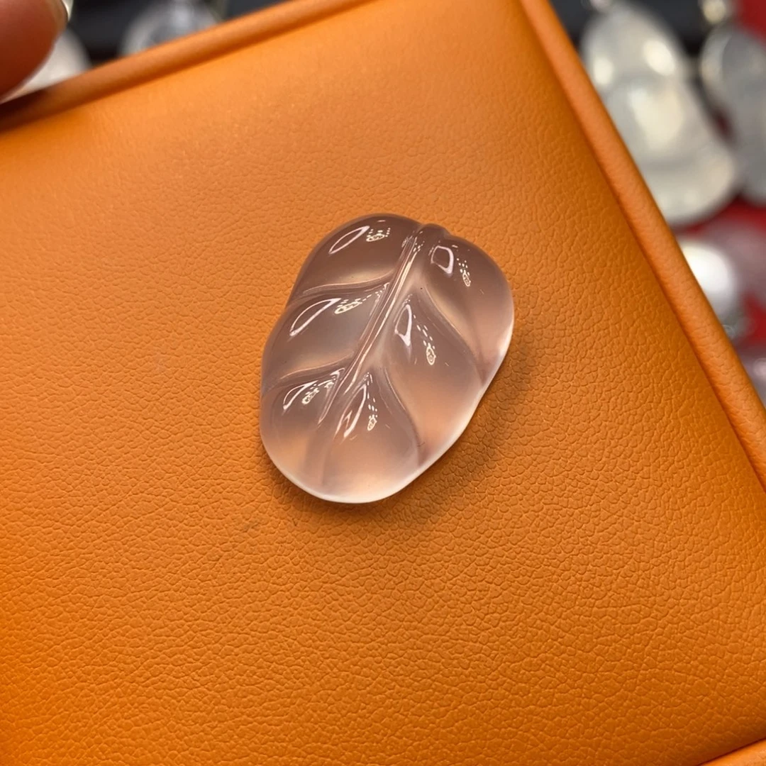 石英质玉未镶嵌吊坠