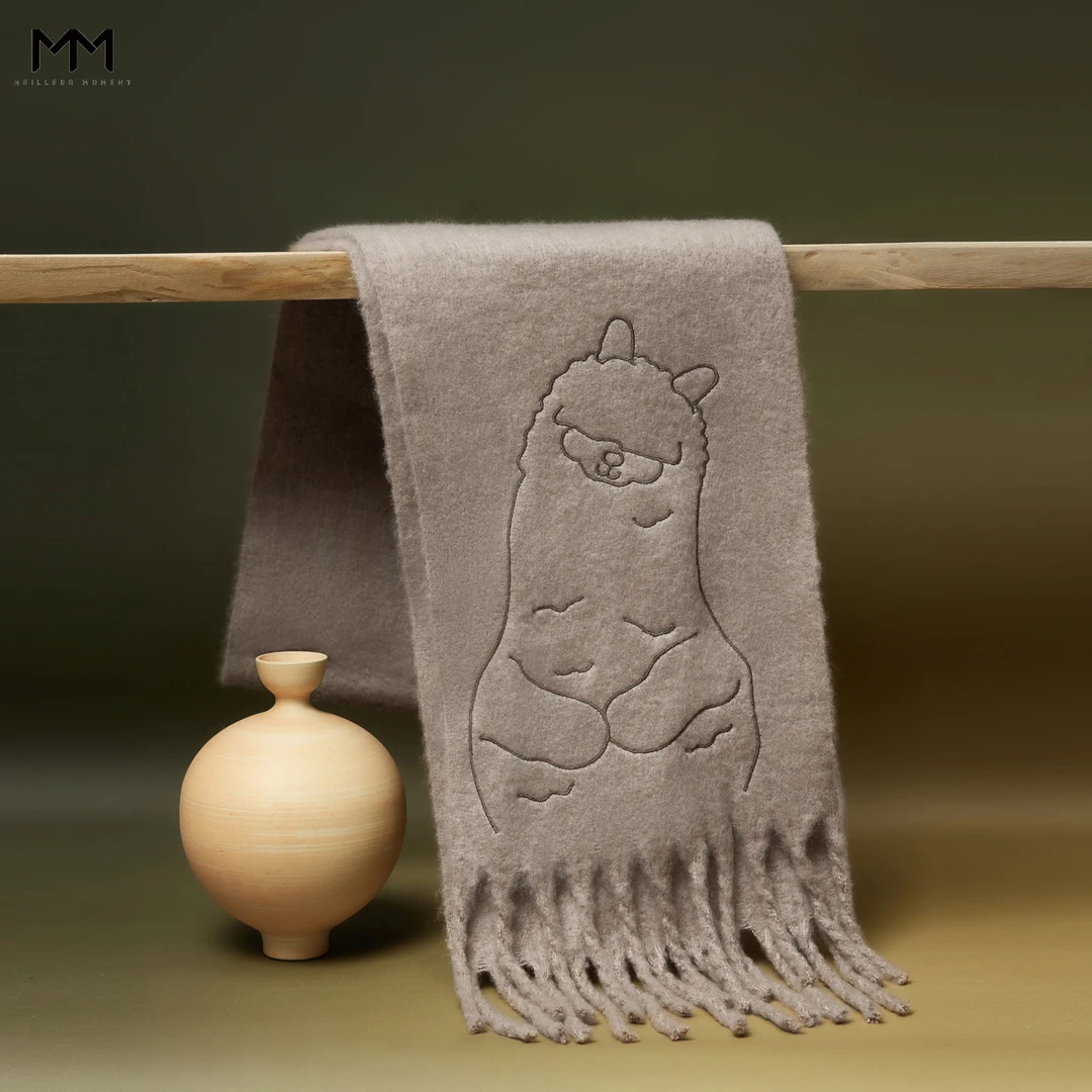 MM麦檬时尚百搭卡通图案流苏围巾5FA2W0222