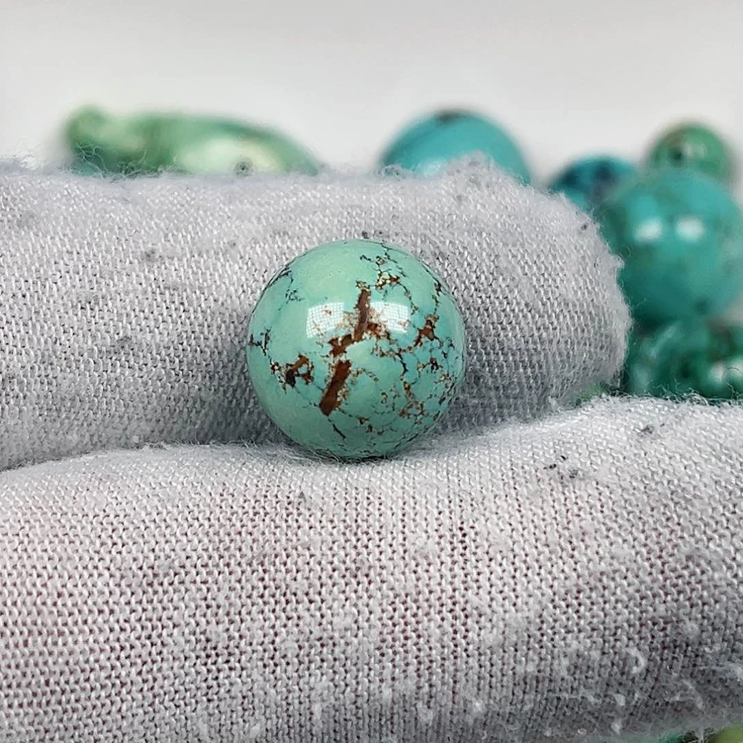 未镶嵌绿松石珠宝奇石