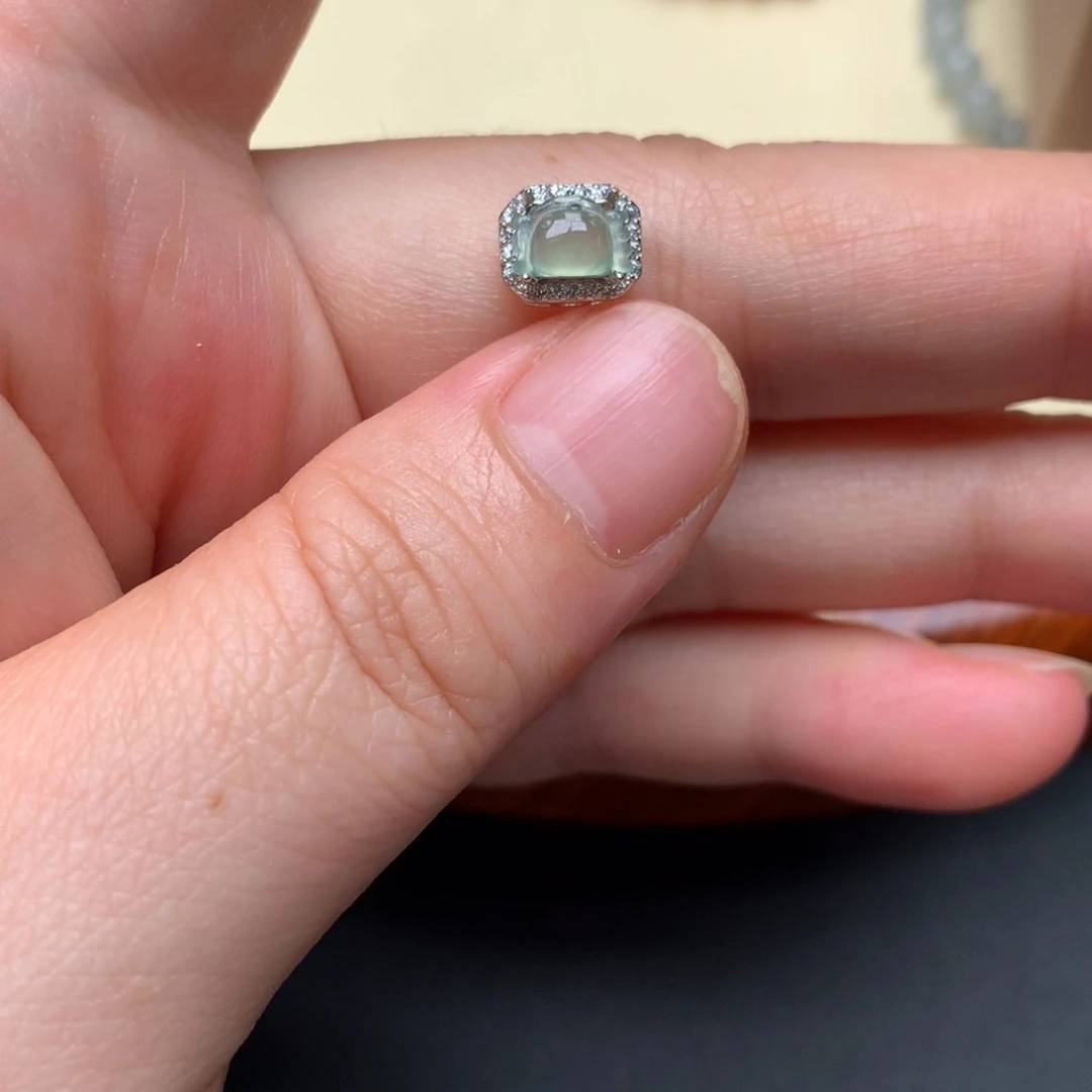 翡翠银S925镶嵌颈饰虫***?翡翠螃蟹