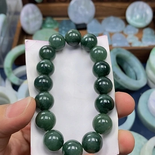 翡翠未镶嵌挂件680