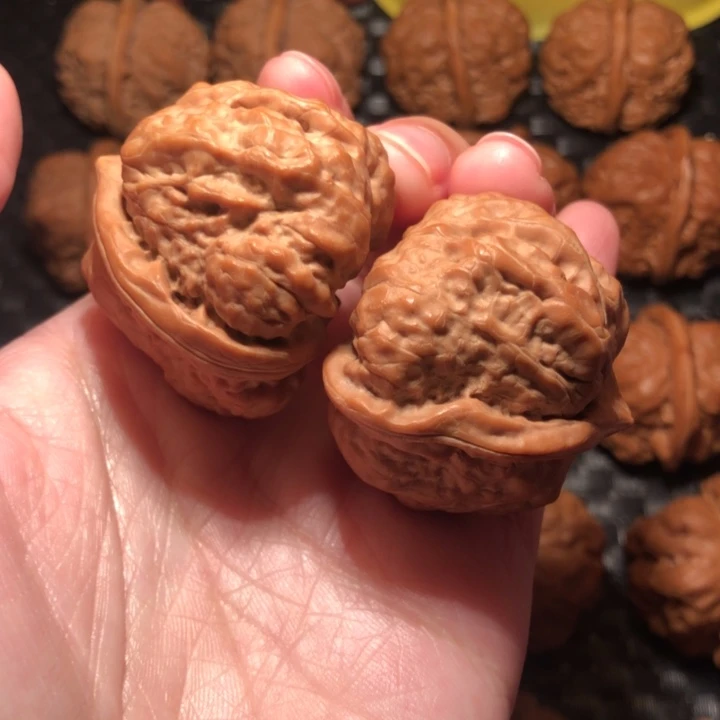 文玩核桃把件麒麟腿40